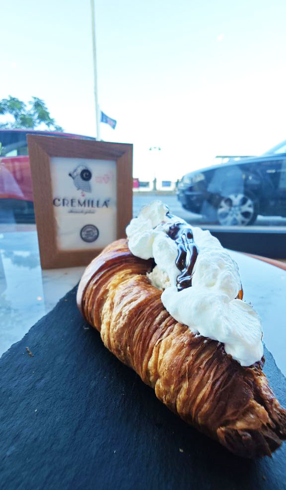 ICE CREAM CROISSANT MALTA